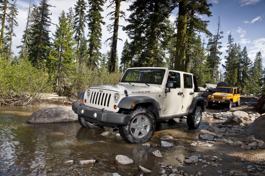  Jeep Wrangler Unlimited Rubicon 2012 года  (фото 15 из 18)